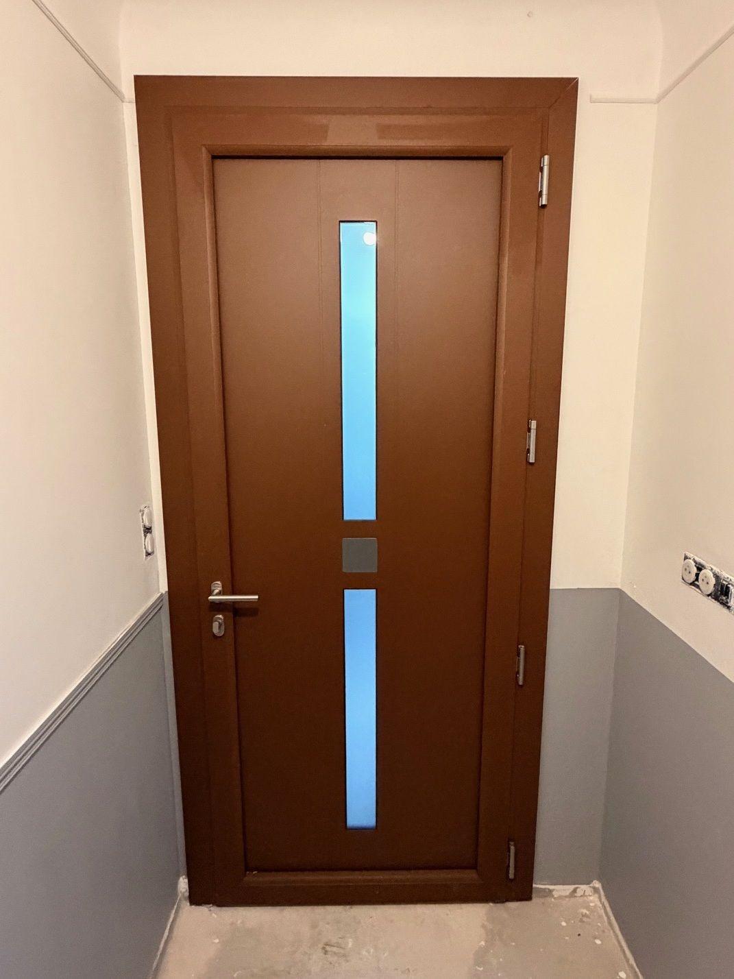 Pose de portes d’entrée à Sens